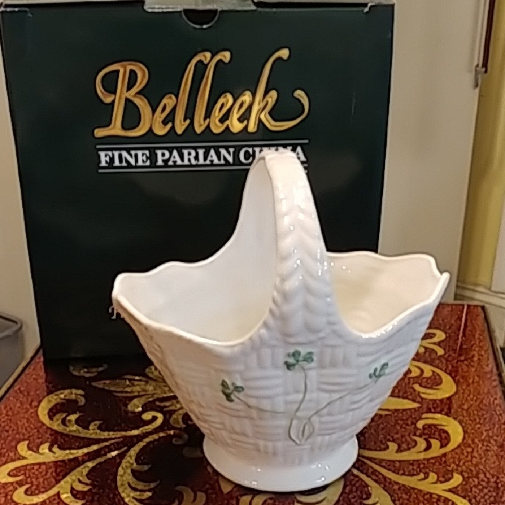 Belleek Fine Parian China Basket
